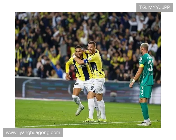 费内巴切应结束与穆帅合作 他已缺乏有效战术体系